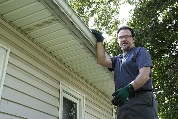 Gutter Cleaning of Clermont workers